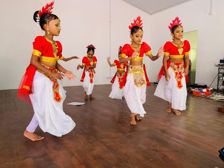 Read more about the article සහතික පත්‍ර ප්‍රදානය සහ සමාප්ති උළෙල – පුනරුදයේ පුරවර පළාත් පාලන සතිය 2025